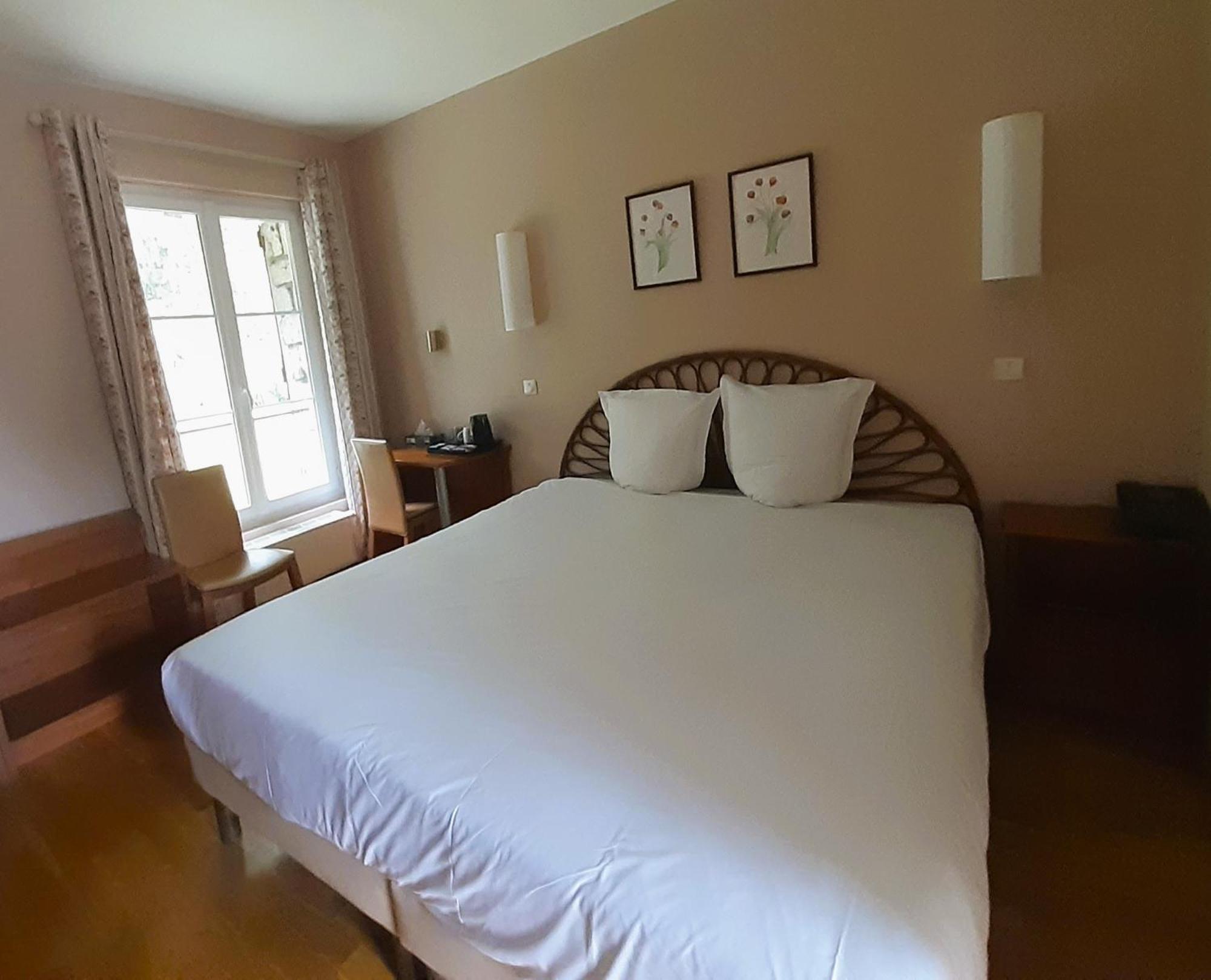 Hostellerie Du Lys Lamorlaye Eksteriør billede